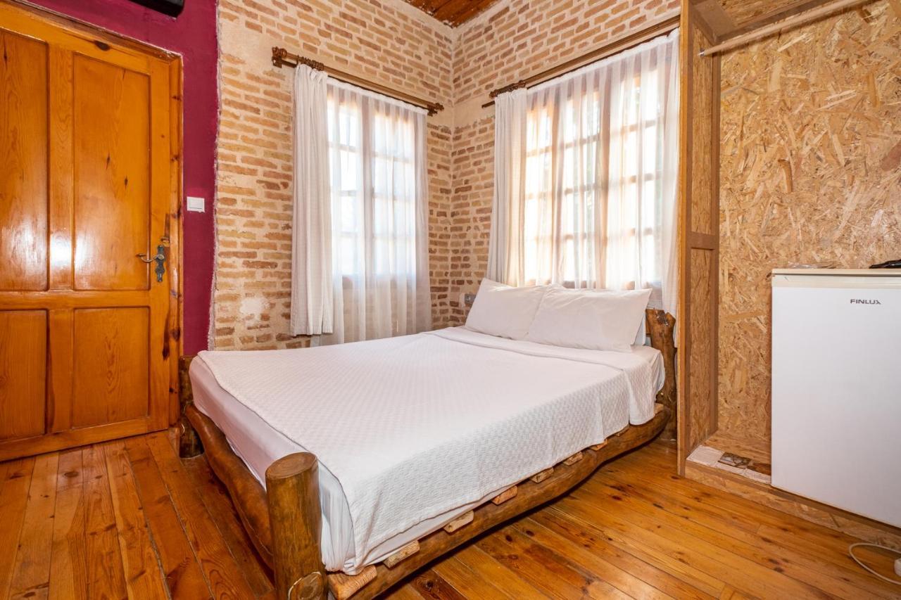 Otel Wood House Antalya Buitenkant foto