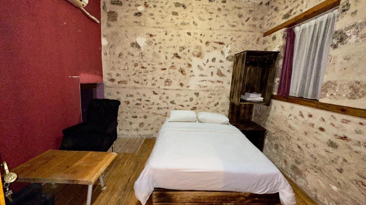 Otel Wood House Antalya Buitenkant foto