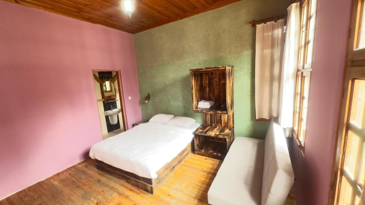 Otel Wood House Antalya Buitenkant foto