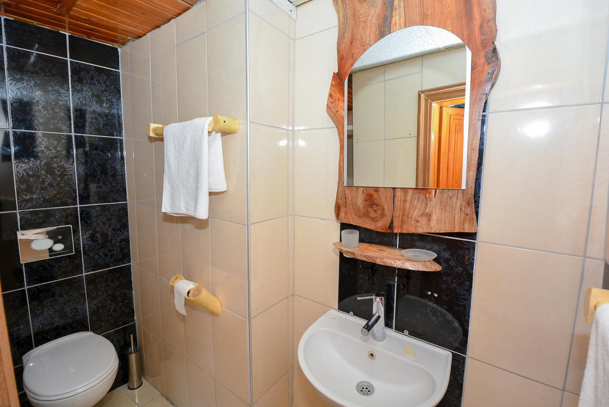 Otel Wood House Antalya Buitenkant foto