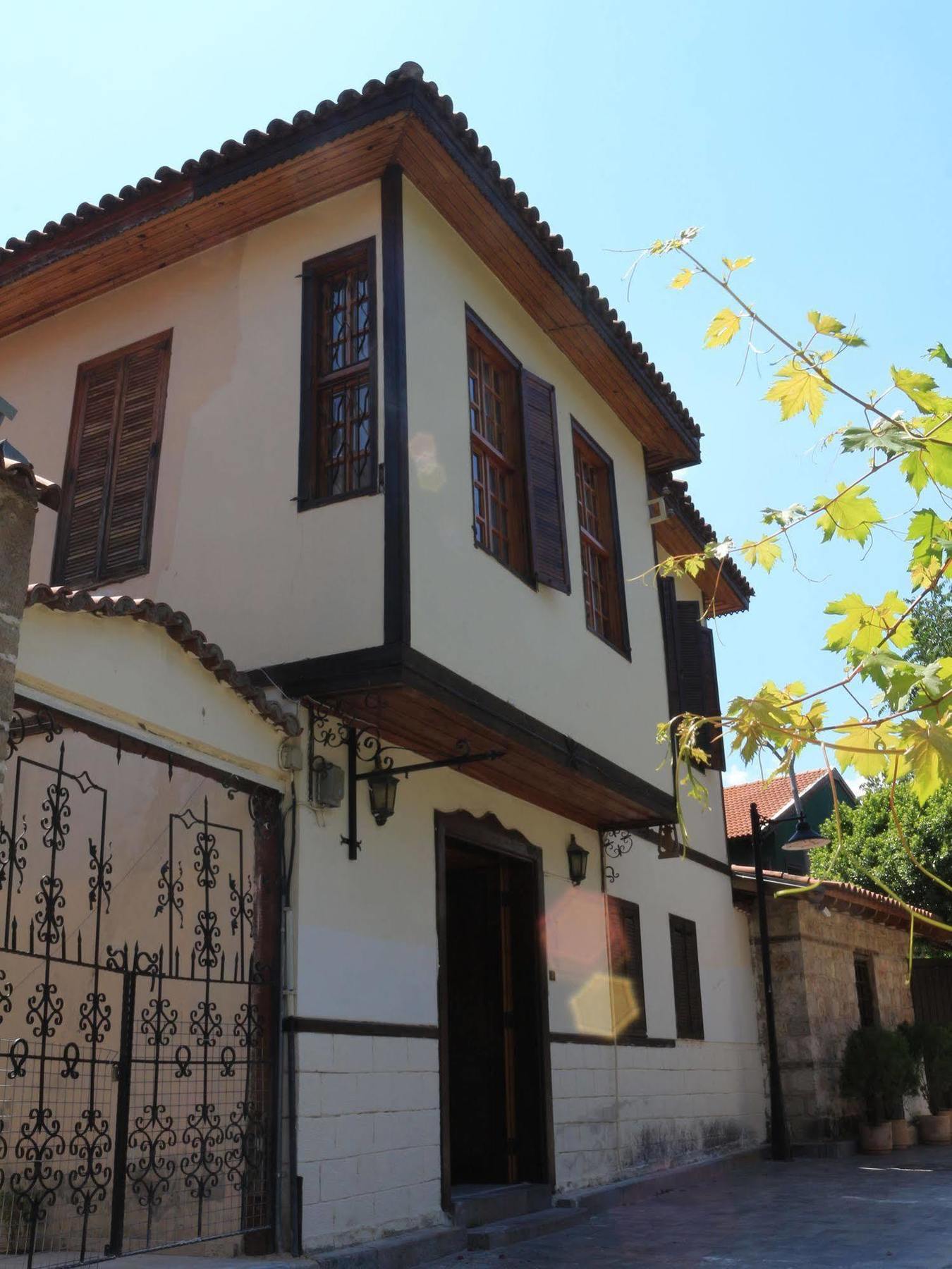 Otel Wood House Antalya Buitenkant foto