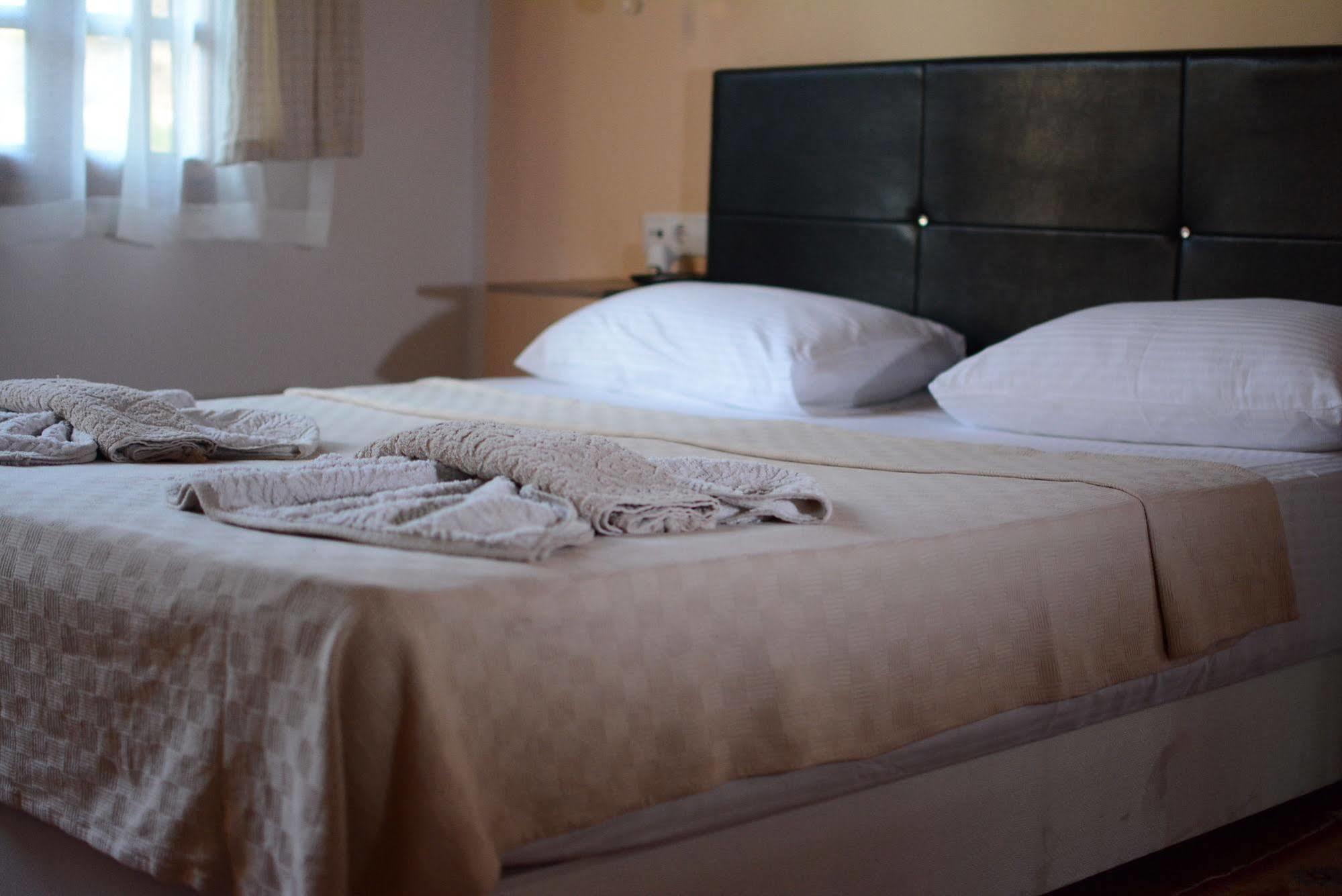 Otel Wood House Antalya Buitenkant foto
